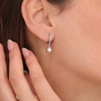 925 Ayar Gümüş Beyaz Opal Taşlı Sallantılı Küpe - 2