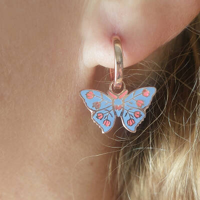 925 Ayar Gümüş Lila Rengi Mineli Kelebek Küpe - 3