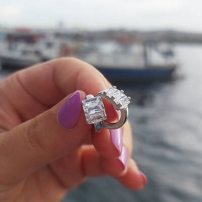 Vaoov 925 Ayar Gümüş Baget Taşlı Küpe - 4