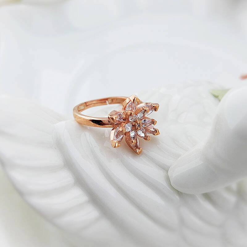 Vaoov 925 Ayar Gümüş Beyaz Taşlı Lotus Yüzük - 5