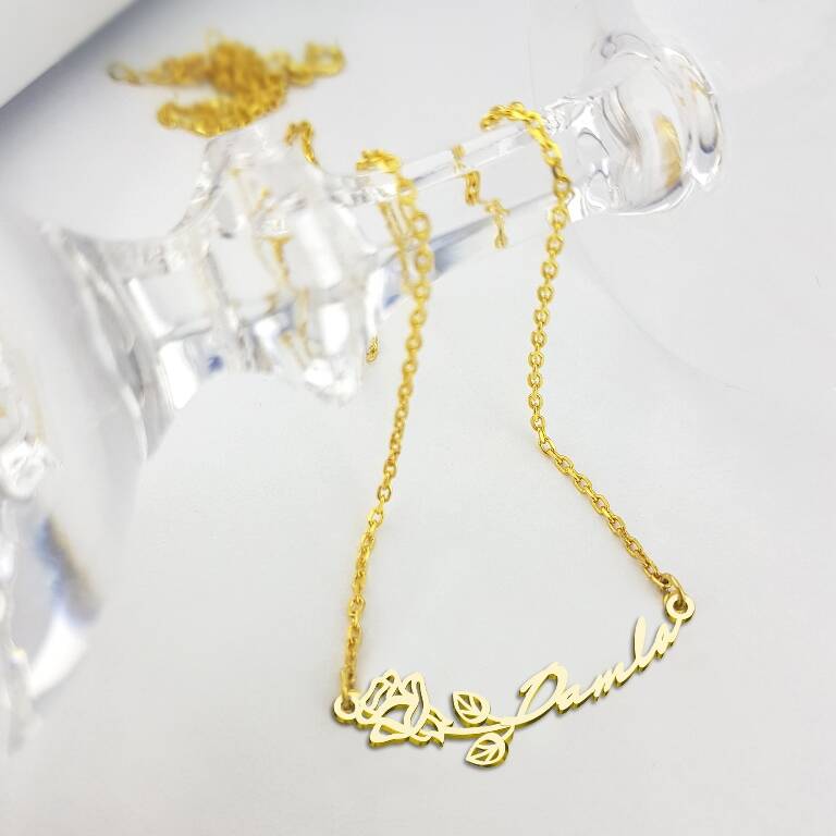 Vaoov 925 Ayar Gümüş İsimli Gül Kolye  - 1