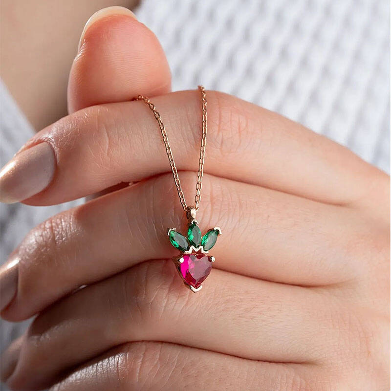 Vaoov 925 Ayar Gümüş Kırmızı Taşlı Çilek Kolye - 1