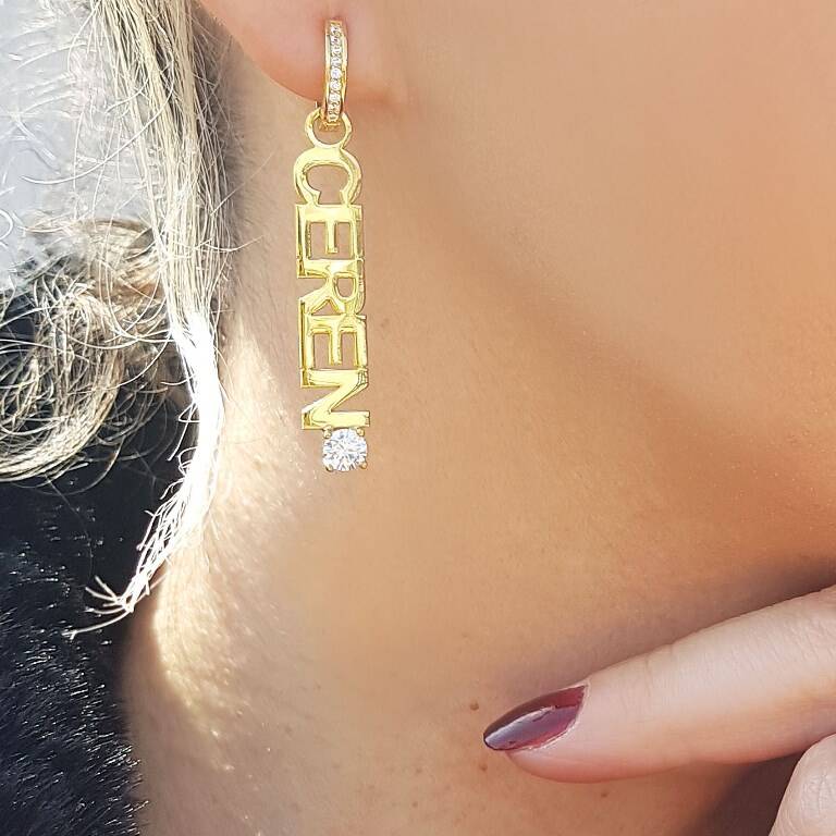 Vaoov 925 Ayar Gümüş Kişiye Özel İsimli Dikey Tek Taşlı Küpe / Büyük Boy - 2