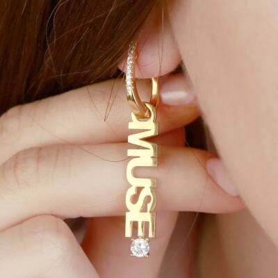 Vaoov 925 Ayar Gümüş Kişiye Özel İsimli Dikey Tek Taşlı Küpe / Büyük Boy - 3