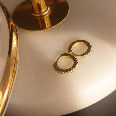 Vaoov 925 Ayar Gümüş Taşlı Küçük Halka Küpe  - 5