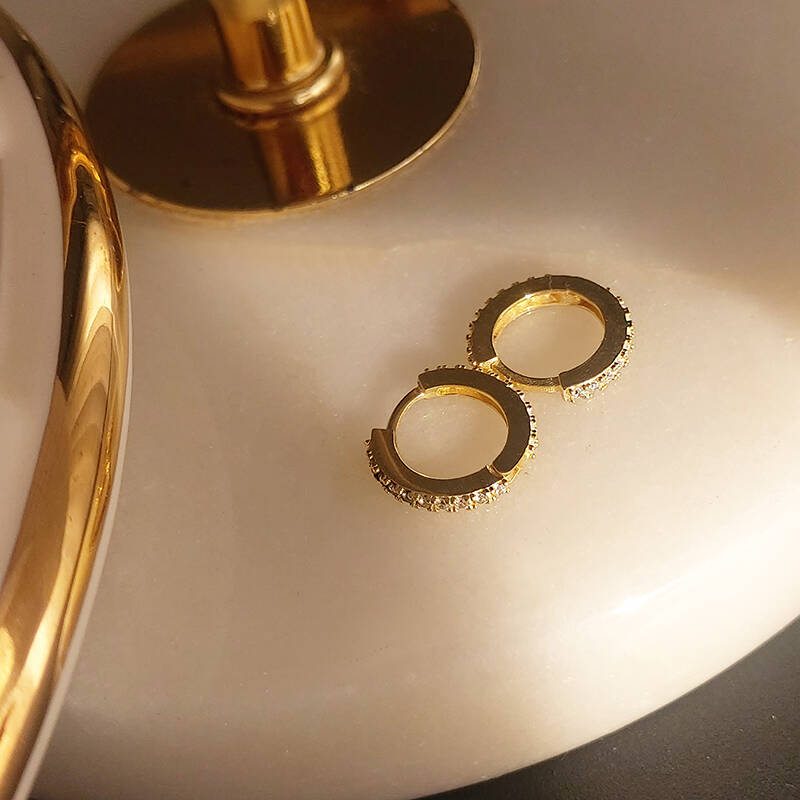 Vaoov 925 Ayar Gümüş Taşlı Küçük Halka Küpe  - 5