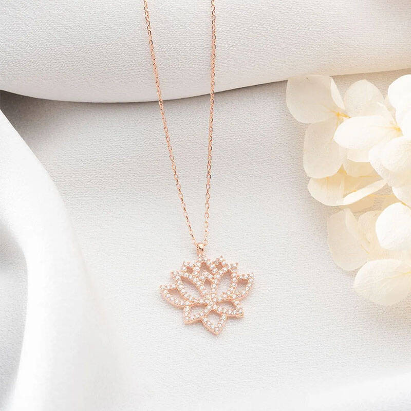 Vaoov 925 Ayar Gümüş Taşlı Lotus Çiçeği Kolye - 4