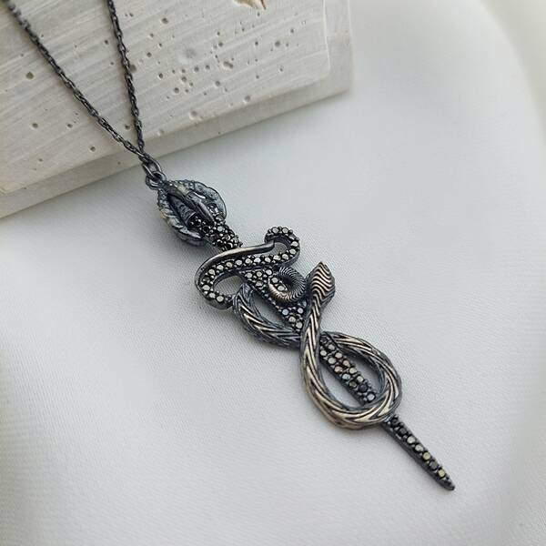 Vaoov 925 Ayar Gümüş Yılanlı Kılıç Kolye - 3